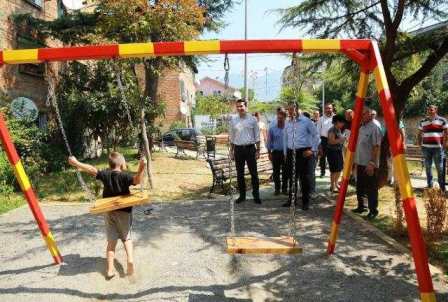 Bashkia fillon punen per shtimin e hapsirave te gjelbra dhe rehabilitimin e pallateve